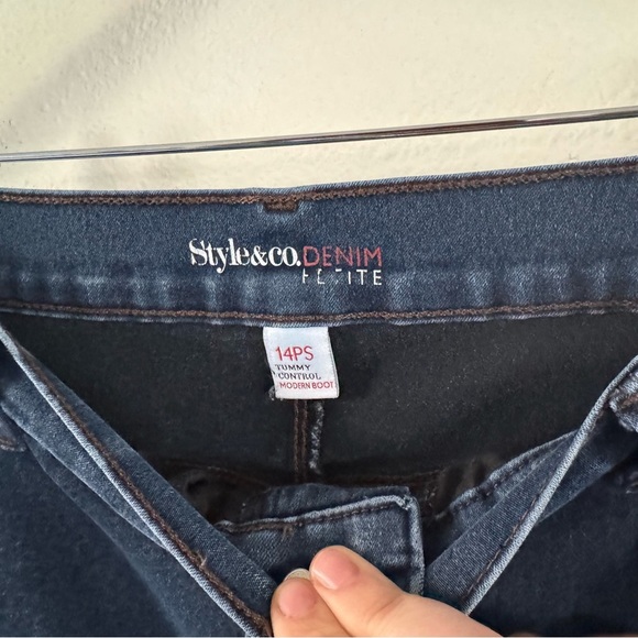 Denim Bootcut Tummy Control Stretch Slimming Size 14 Petite Short Style & Co - Picture 7 of 16